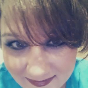 Meet your Posher, Candice